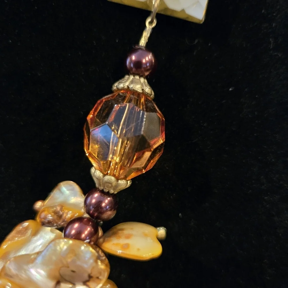 Elegant Beaded Necklace with Amber and Purple Accents - Picture 2 of 5